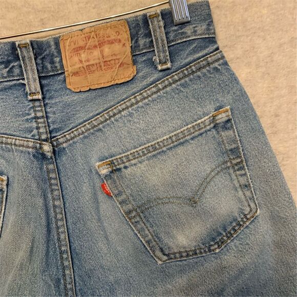 Vintage Levi's 501 Women's Distressed Button Fly Jeans Blue Size 31x31 - Picture 3 of 6